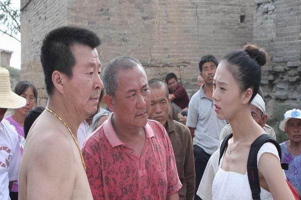 《美丽村官》剧照