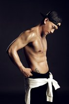 张天阳 Tian-Yang Zhang