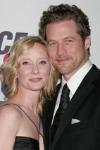 詹姆士·塔珀 James Tupper