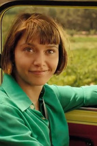 艾玛·德考尼斯 Emma de Caunes