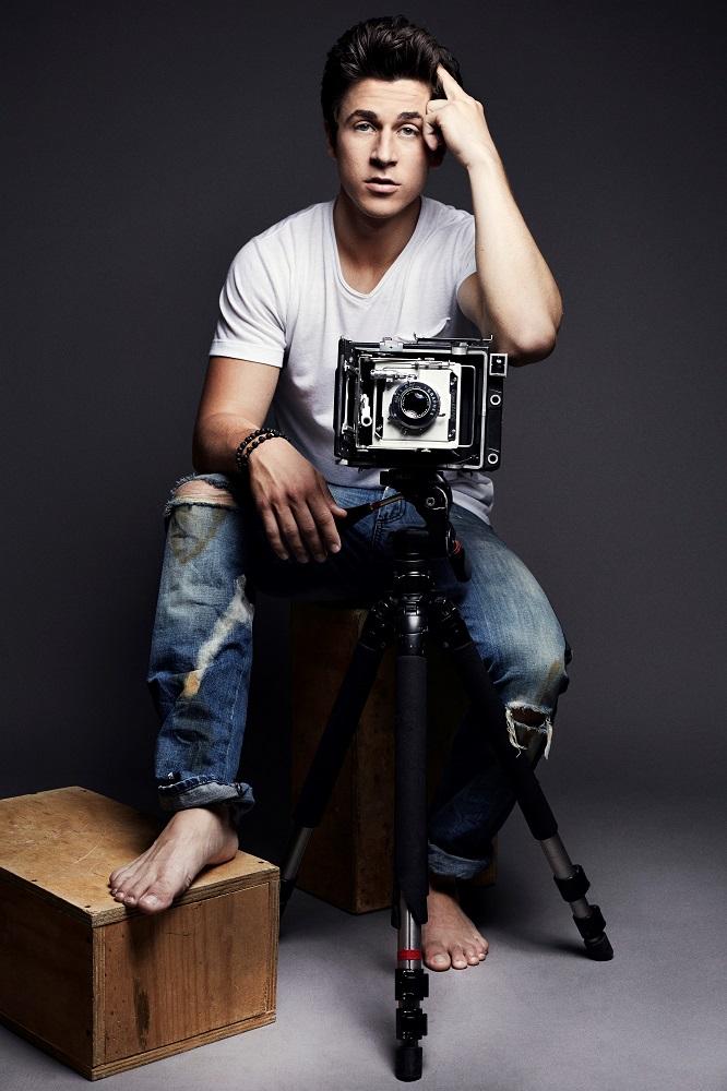 大卫·亨瑞 David Henrie