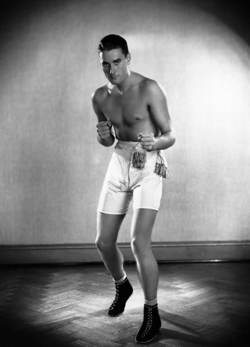 埃罗尔·弗林 Errol Flynn