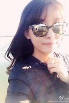 周奇奇 Qiqi Zhou