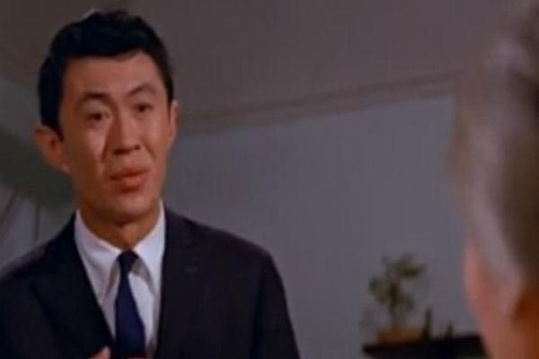 《何日君再来》剧照