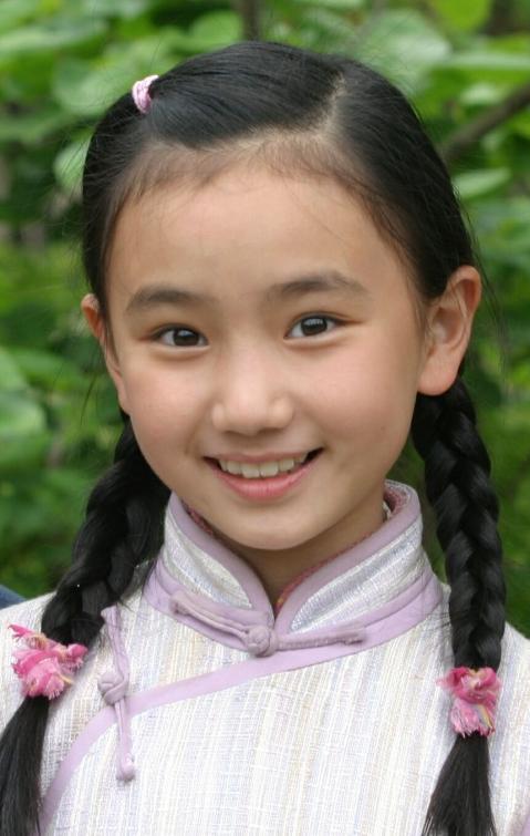 胡倩琳 Qianlin Hu
