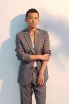 王学兵 Xuebing Wang