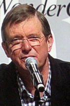 迈克·内威尔 Mike Newell