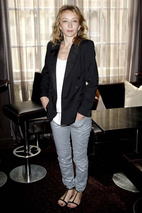 西尔薇·泰斯图德 Sylvie Testud