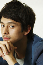 满岛真之介 Shin'nosuke Mitsushima