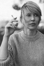 朱莉亚·戴维斯 Julia Davis