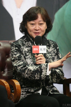 黄爱玲 Ailing Huang