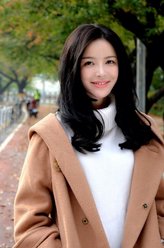 李秋榕