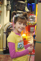 爱丽森·阿什莉·阿姆 Allisyn Ashley Arm