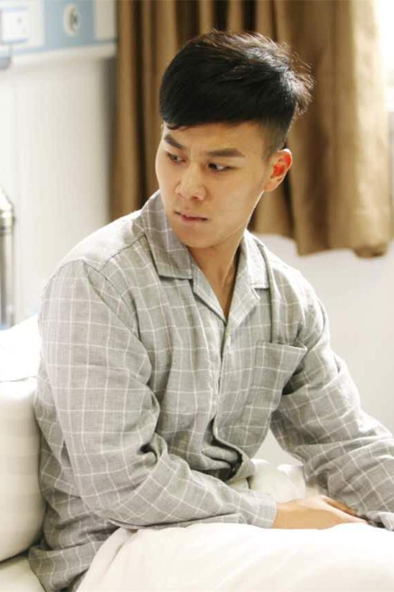 李岩