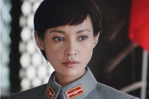 《信者无敌》剧照