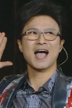 汪峰刮掉胡子 演唱洗脑神曲《普通Disco》