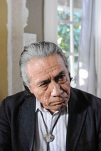 爱德华·詹姆斯·奥莫斯 Edward James Olmos