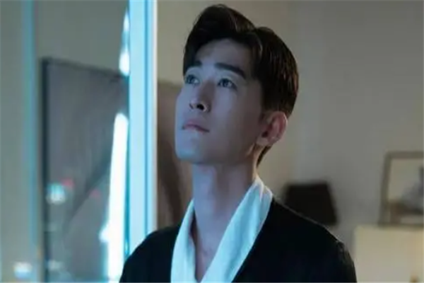 《东八区的先生们》评分2.2，观众：原谅郭敬明了