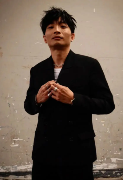  胡天闻