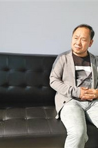 韩三明 生活照
